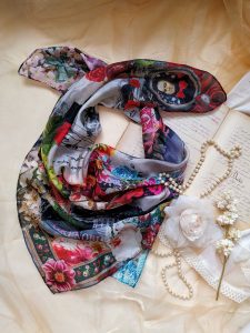 carré pour femme rose et bleu