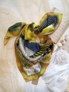 carré pour femme jaune