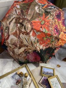 Parapluie, modèle AU NOM DE LA ROSE, marque MAISON BROKANTE